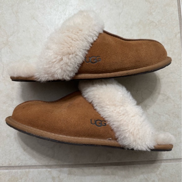 UGG Scuffette II Regenerate Slippers - Picture 5 of 9